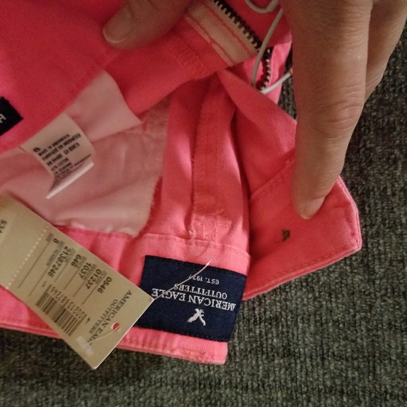 Shorts - Picture 2 of 4